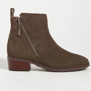 NWT Anthropologie Emu Australia Gray Ankle Boots Shearling Wool Lined Bo…